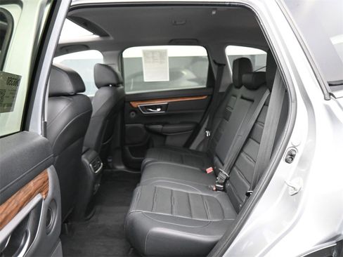 Used 2020 Honda CR-V Touring image 17