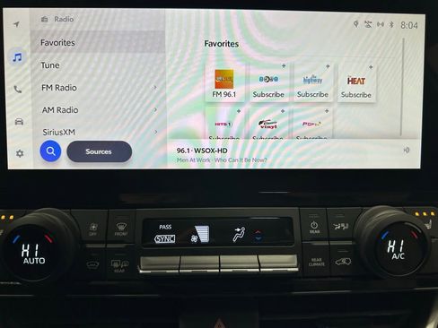Used 2025 Toyota Grand Highlander AWD image 27