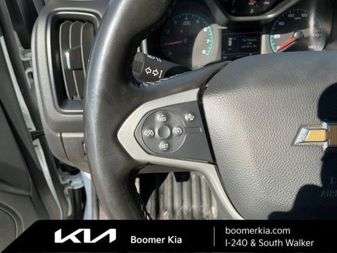 Used 2022 Chevrolet Colorado LT w/ Fleet Safety Package image 18