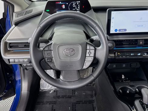 Used 2025 Toyota Prius XLE image 20