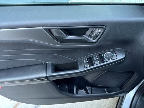 Used 2023 Ford Escape Active image 17