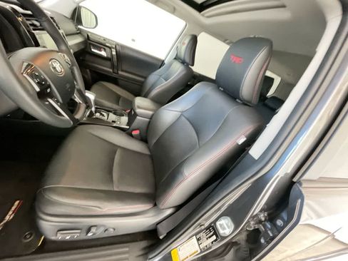 Certified 2020 Toyota 4Runner TRD Off-Road Premium w/ Moonroof Package AWD/4WD image 11