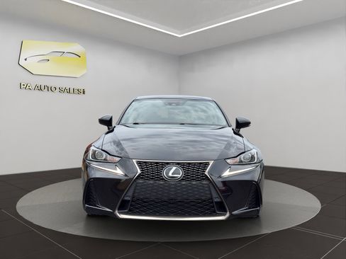 Used 2019 Lexus IS 300 F Sport image 2