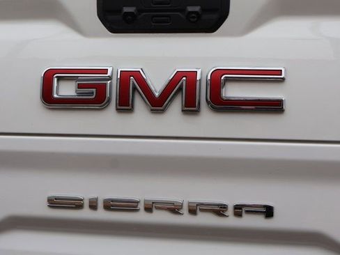 Used 2024 GMC Sierra 1500 SLT w/ SLT Premium Plus Package image 21
