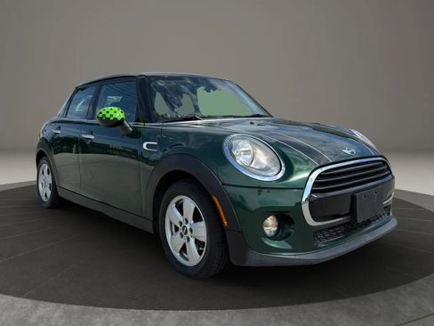 Used 2016 MINI Cooper 4-Door Hardtop FWD image 1