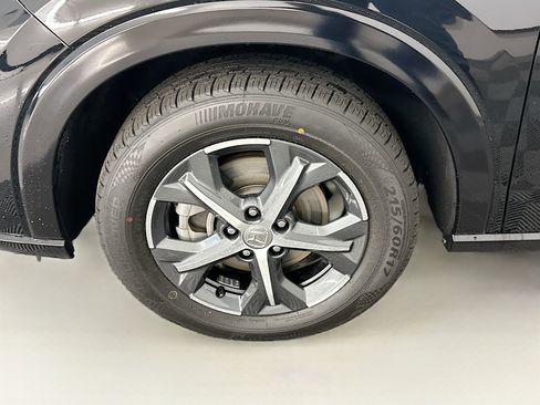 Used 2025 Honda HR-V EX-L image 11