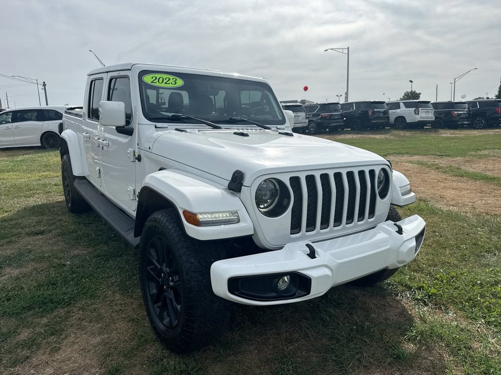 Used 2023 Jeep Gladiator Overland AWD/4WD image 7