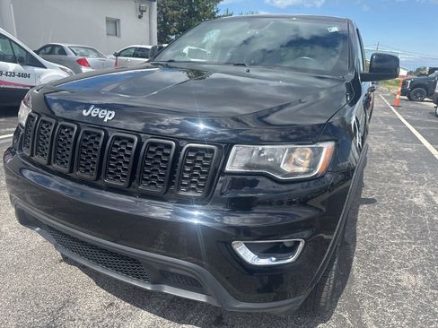 Used 2017 Jeep Grand Cherokee Laredo AWD/4WD image 49