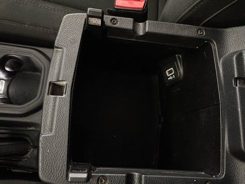 Used 2021 Jeep Wrangler Unlimited Sport image 29