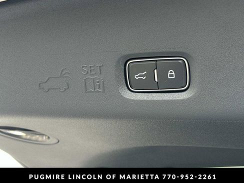 New 2025 Lincoln Navigator L Reserve w/ Jet Appearance Package image 22