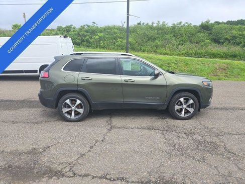 Certified 2021 Jeep Cherokee Limited w/ Elite Package AWD/4WD image 5