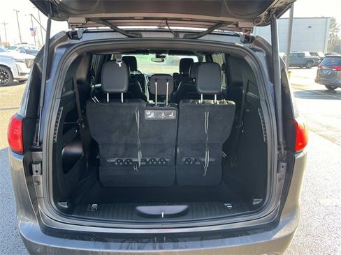 Certified 2019 Chrysler Pacifica Touring-L Plus w/ Advanced Safetytec Group image 12