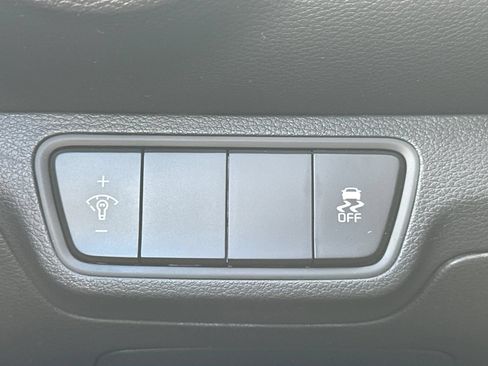 Used 2024 Kia Forte LXS FWD image 30