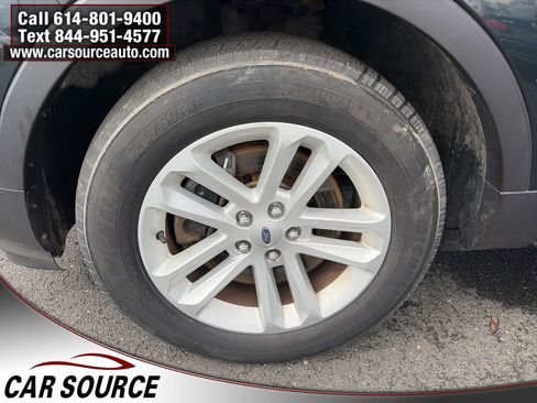 Used 2015 Ford Explorer XLT image 21