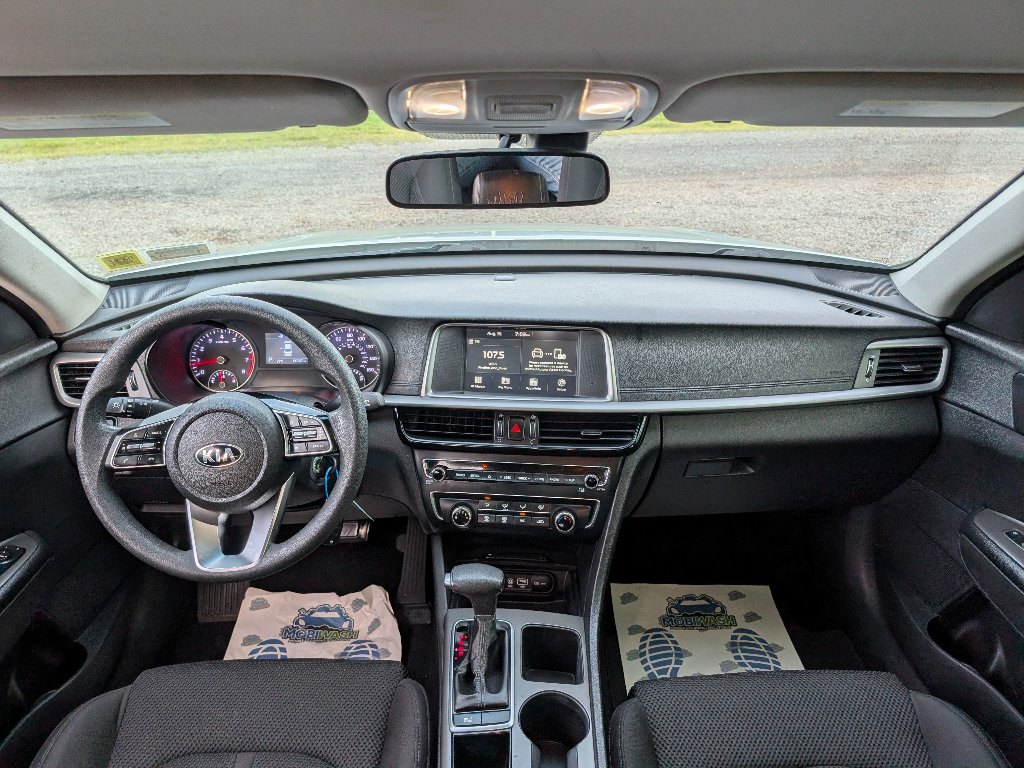 Used 2020 Kia Optima LX FWD image 30