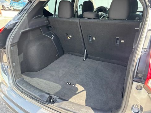 Used 2024 Nissan Kicks SV FWD image 59