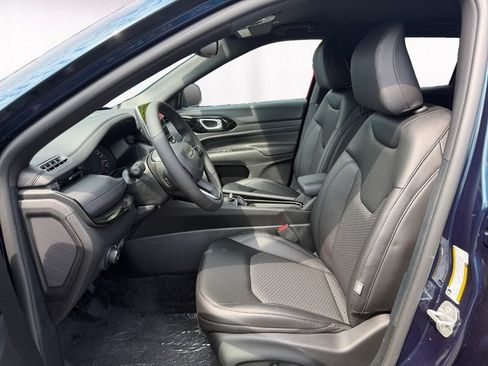 New 2026 Jeep Compass Latitude AWD/4WD image 9