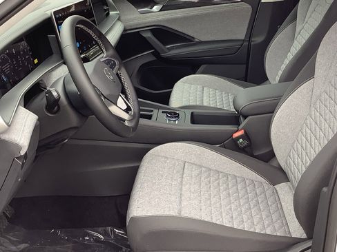 New 2026 Volkswagen Tiguan S FWD image 22
