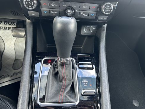 Used 2022 Jeep Compass Trailhawk image 29