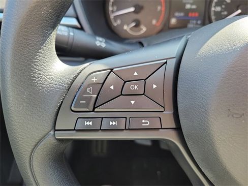 Used 2024 Nissan Altima 2.5 S image 25