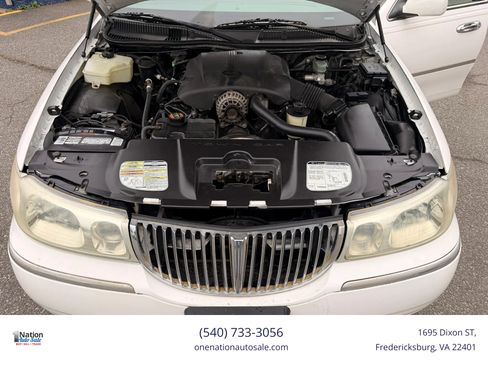 Used 1999 Lincoln Town Car Signature RWD image 20