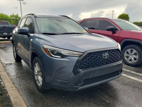 Used 2022 Toyota Corolla Cross LE FWD image 3