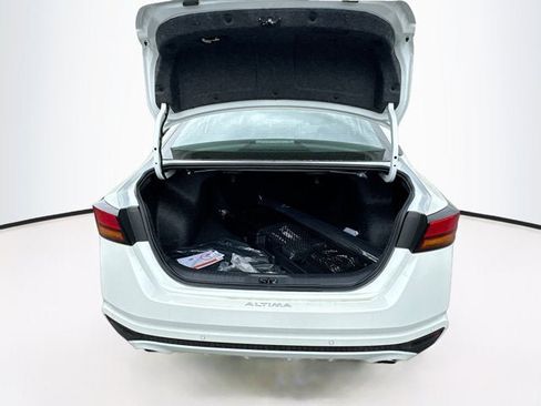 New 2025 Nissan Altima 2.5 SV w/ SV Special Edition Package image 9