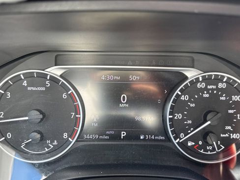 Used 2025 Nissan Rogue SV image 24