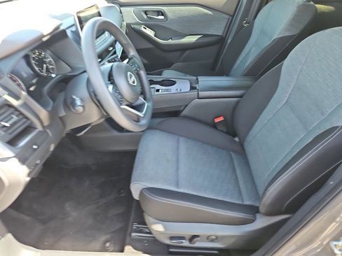 Certified 2023 Nissan Rogue SV FWD image 21
