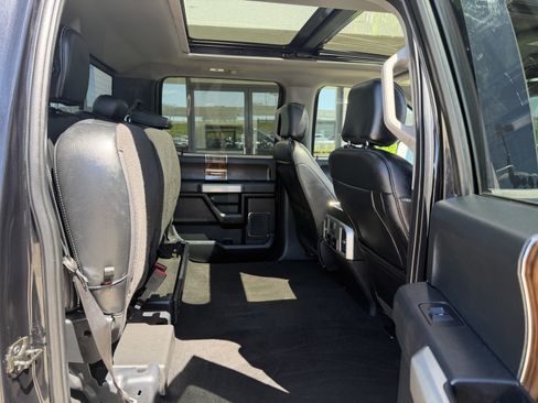 Used 2019 Ford F150 Lariat w/ Equipment Group 502A Luxury AWD/4WD image 25