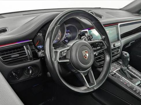 Used 2019 Porsche Macan AWD/4WD image 24