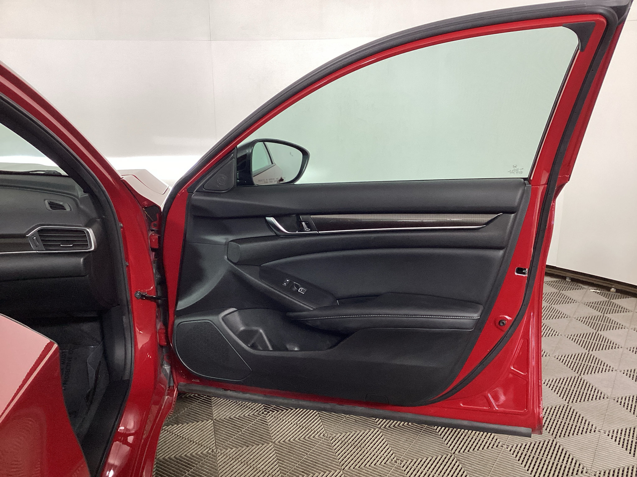 Used 2021 Honda Accord Sport image 8