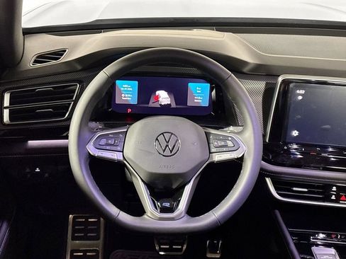 New 2026 Volkswagen Atlas Cross Sport SEL R-Line AWD/4WD image 13