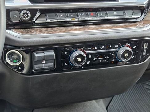 Certified 2025 Chevrolet Silverado 1500 LT image 33