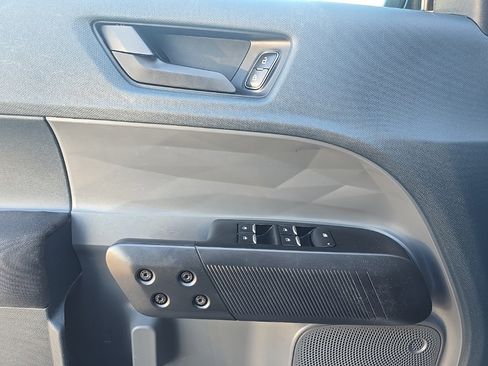 Used 2022 Ford Maverick XL image 13