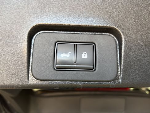 Certified 2023 Nissan Rogue SV w/ SV Premium B Package AWD/4WD image 15