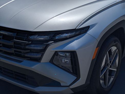 Certified 2025 Hyundai Tucson SEL AWD/4WD image 12