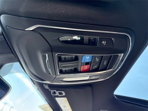 New 2025 Jeep Grand Cherokee Altitude image 27