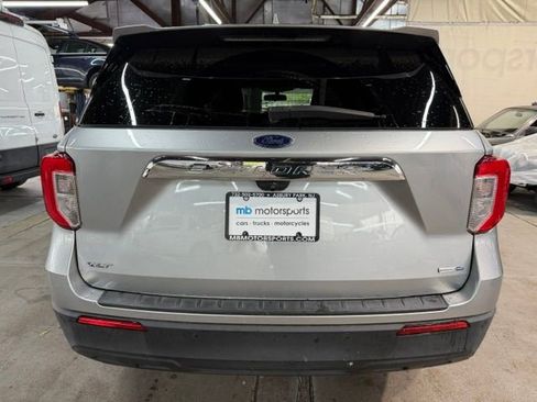 Used 2020 Ford Explorer XLT w/ Comfort Package AWD/4WD image 3