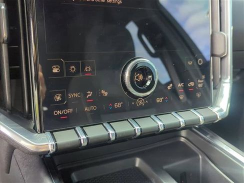 Used 2025 GMC Acadia Elevation FWD image 21