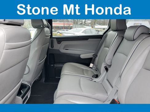 Used 2023 Honda Odyssey Elite image 12