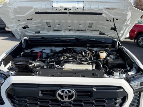 Used 2024 Toyota Tacoma TRD Off-Road w/ TRD Off Road Upgrade Package image 72