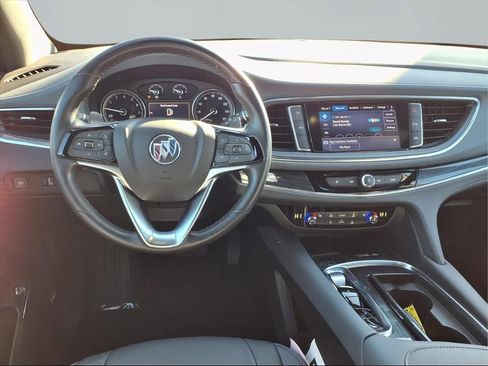 Used 2023 Buick Enclave Essence w/ Experience Buick Package image 4