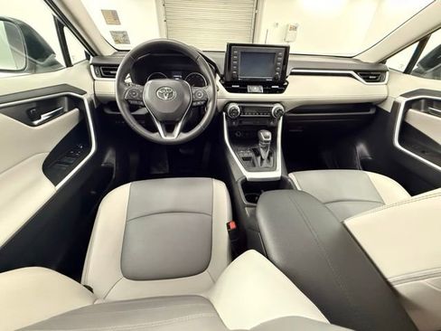 Used 2022 Toyota RAV4 XLE Premium FWD image 15