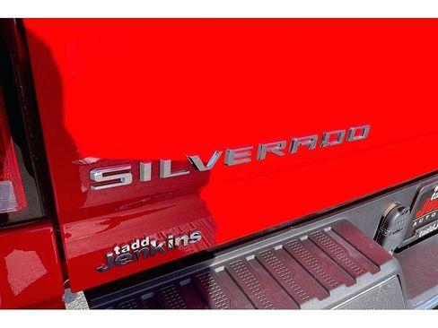 Used 2024 Chevrolet Silverado 2500 LTZ AWD/4WD image 32
