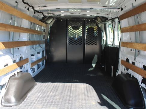 Used 2022 Ford Transit 250 Low Roof w/ Exterior Upgrade Package image 27