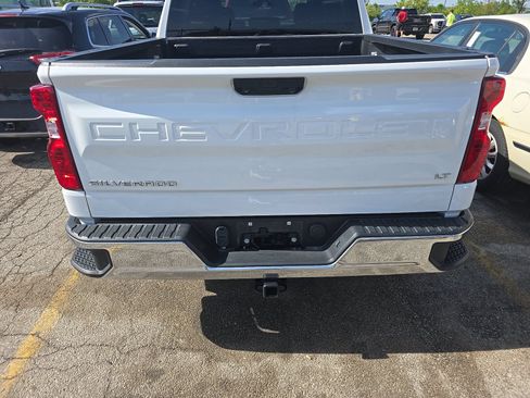 Used 2023 Chevrolet Silverado 1500 LT AWD/4WD image 6