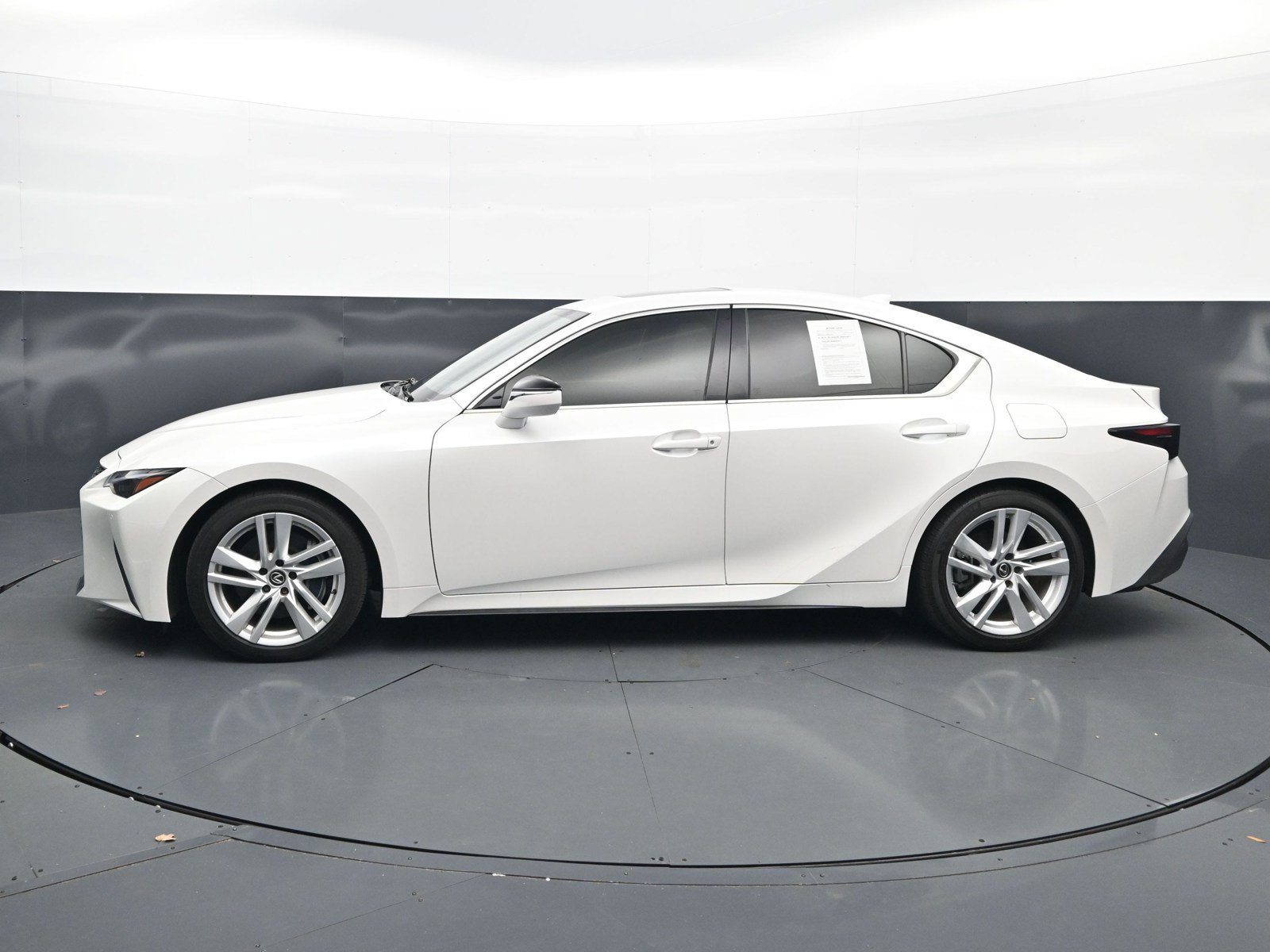 Used 2024 Lexus IS 300 w/ Comfort Package RWD image 4
