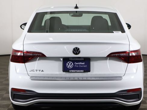 Used 2023 Volkswagen Jetta Sport FWD image 10