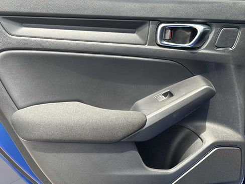 Used 2022 Honda Civic Sport image 11